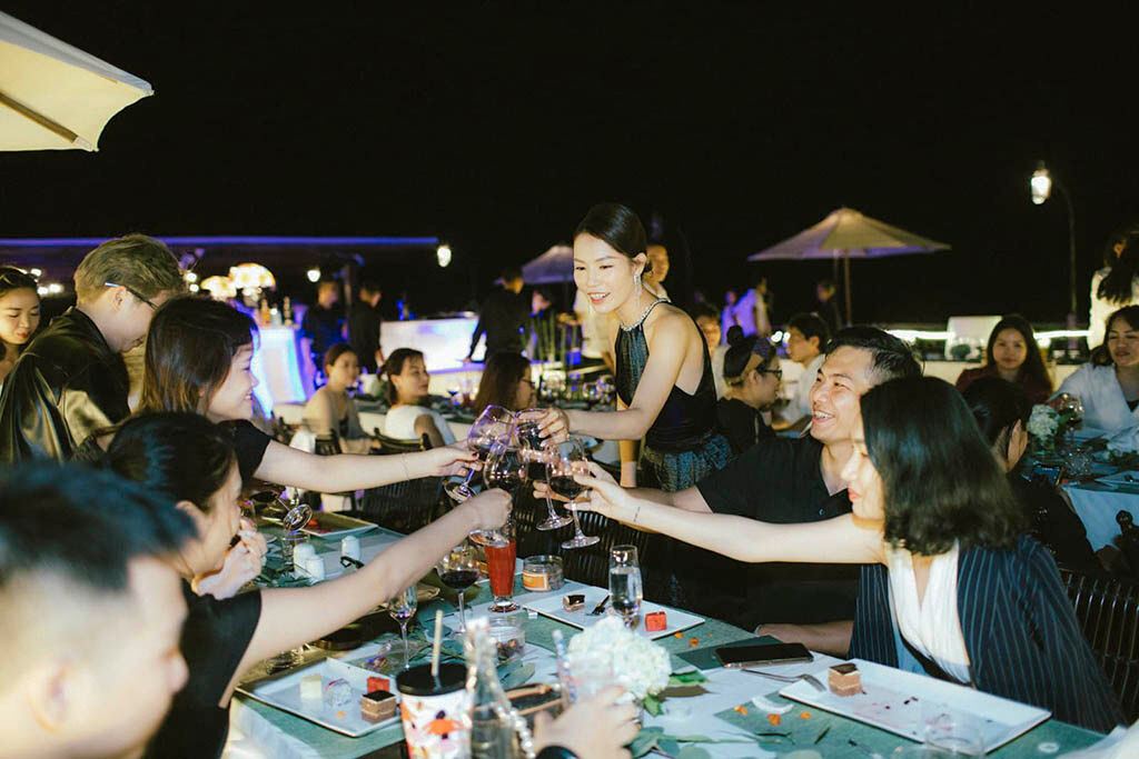 Toast to Halong Bay’s magic